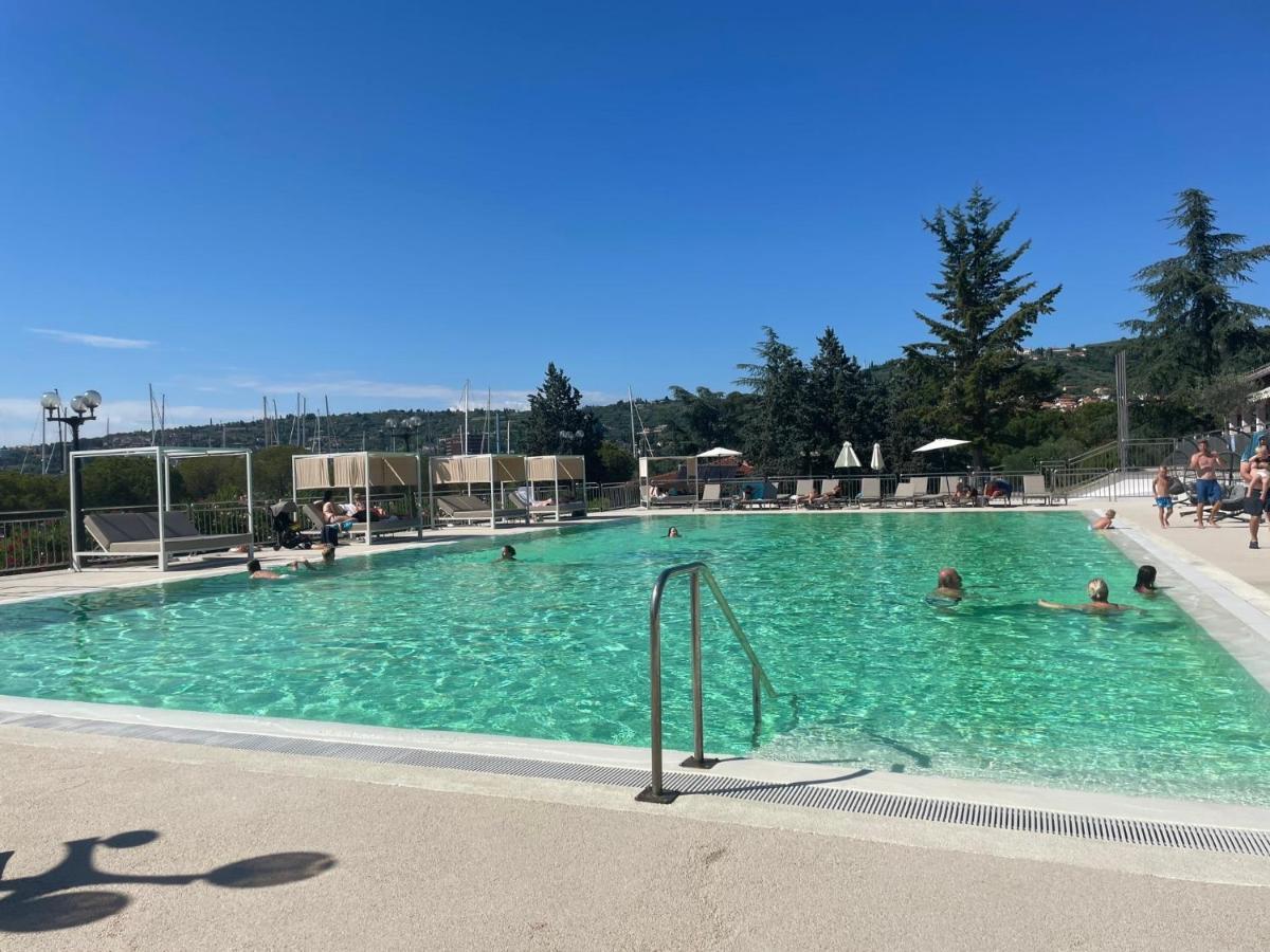 Villa Floating Sea House Miramare Portorose Esterno foto