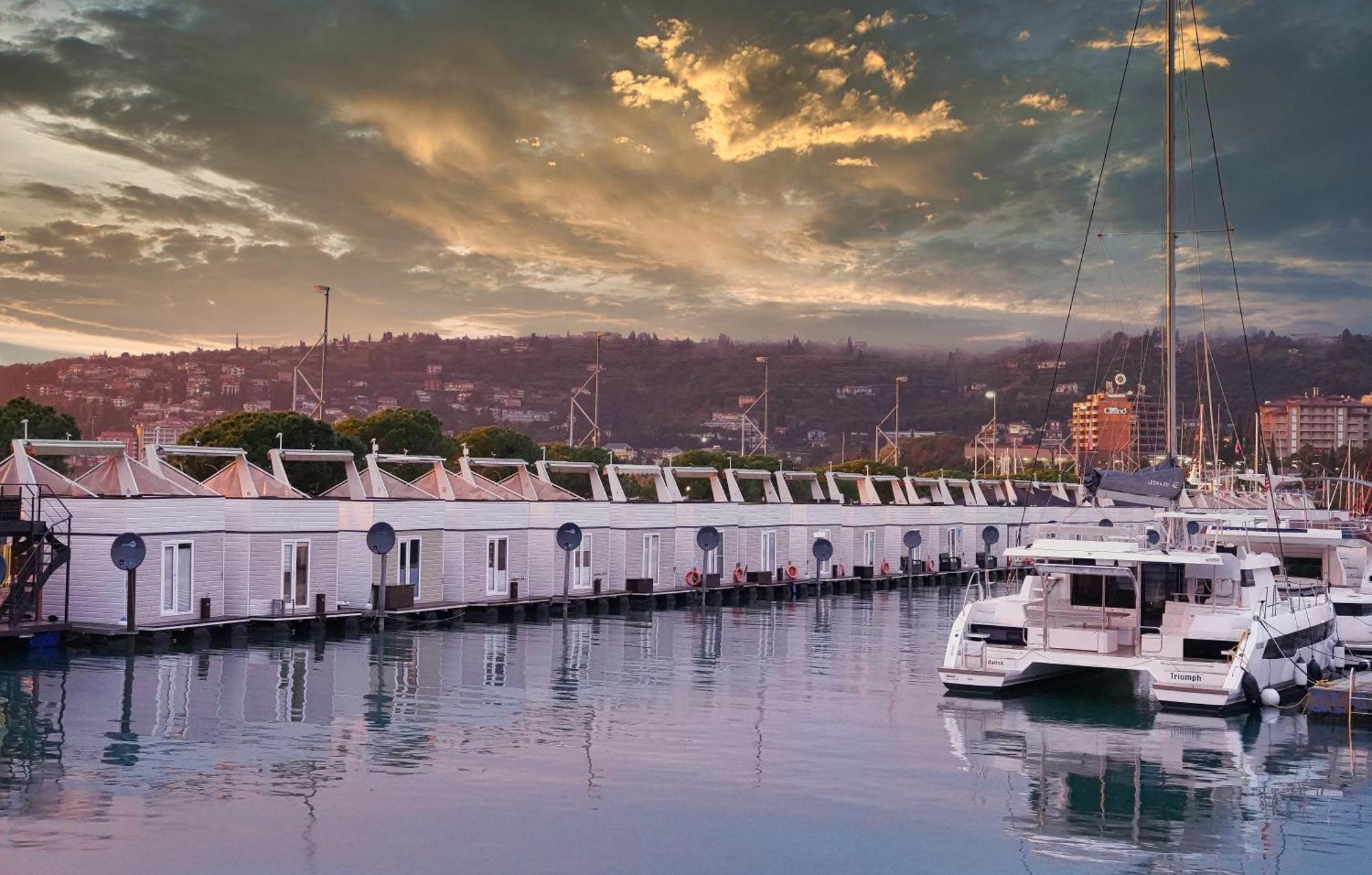 Villa Floating Sea House Miramare Portorose Esterno foto